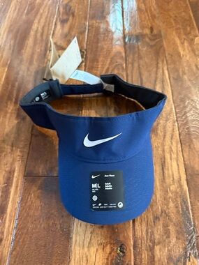 Nike Men's Navy Dri-FIT Visor NWT M/L